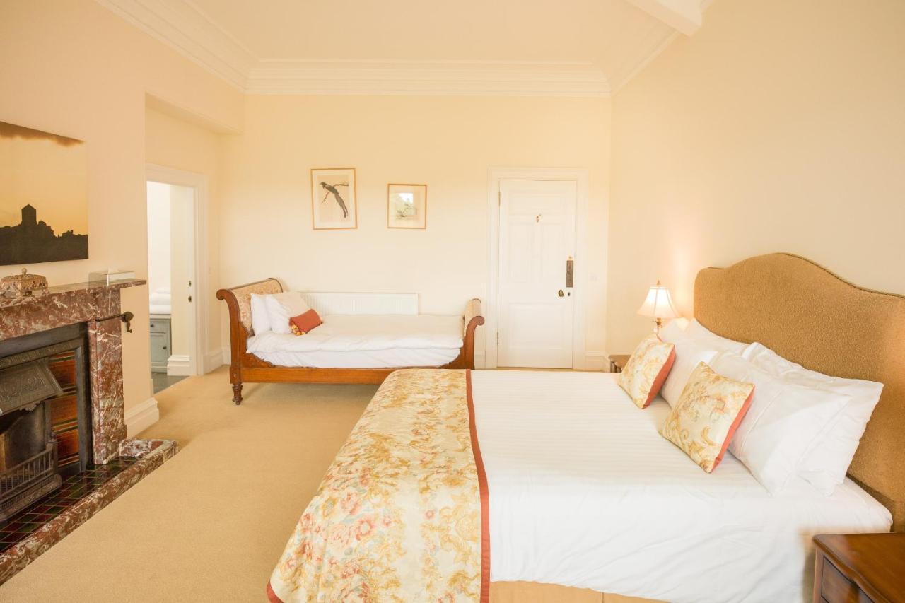 Springkell Hotel Eaglesfield Bagian luar foto