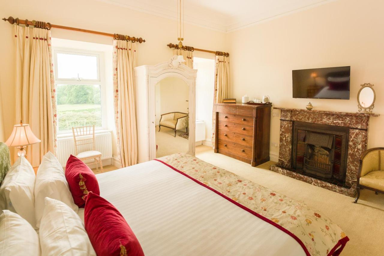 Springkell Hotel Eaglesfield Bagian luar foto