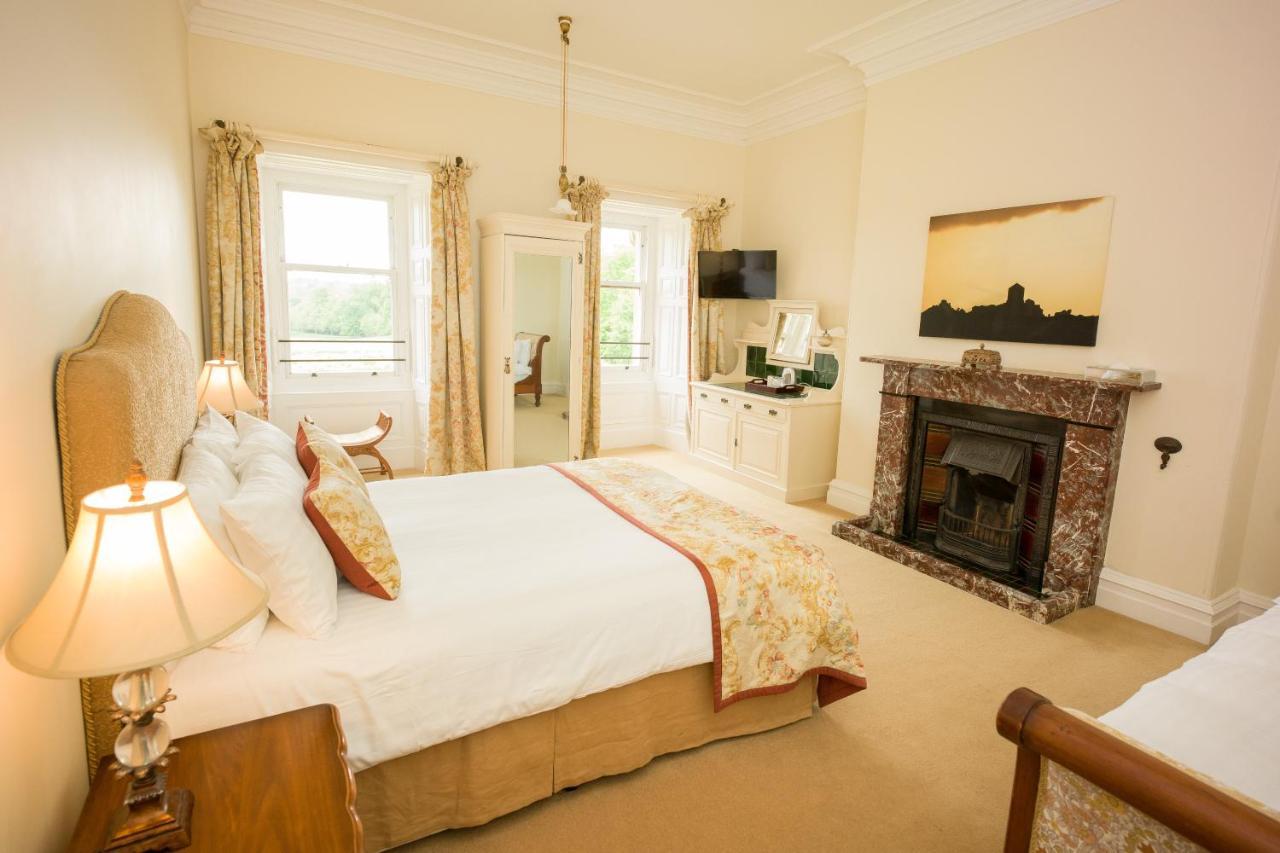 Springkell Hotel Eaglesfield Bagian luar foto
